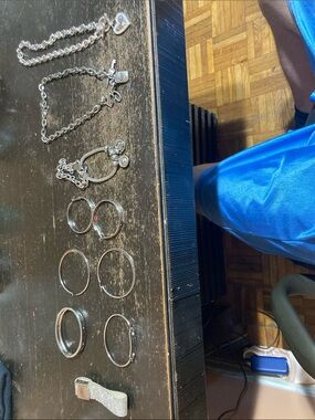 Guess Silver-Tone Women's Bracelet chain and earring Set - Mixed Styles